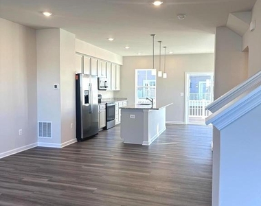 57 Brookfield Mews - Photo Thumbnail 13