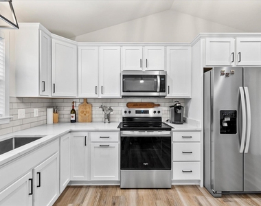 1274 Holly Vista Drive - Photo Thumbnail 20