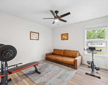 1274 Holly Vista Drive - Photo Thumbnail 16