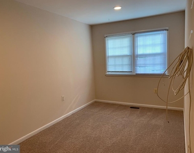 14735 Endsley Turn - Photo Thumbnail 4