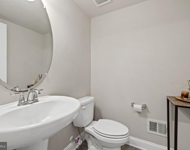 1953 Greenbriar Hall Road - Photo Thumbnail 13