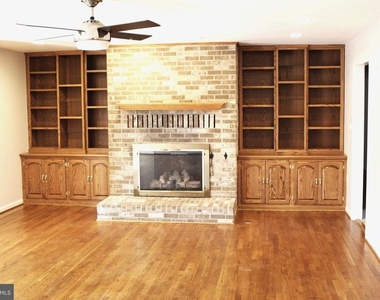 4511 Sudley Road - Photo Thumbnail 3