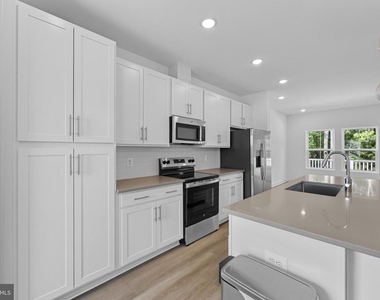 36161 Wilderness Shores Way - Photo Thumbnail 13