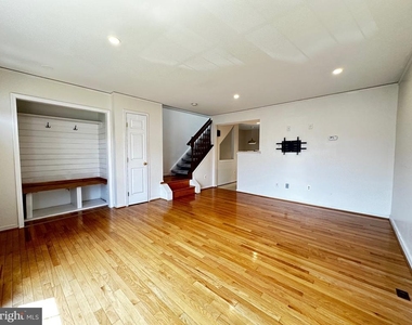 9799 Mock Orange Court - Photo Thumbnail 2