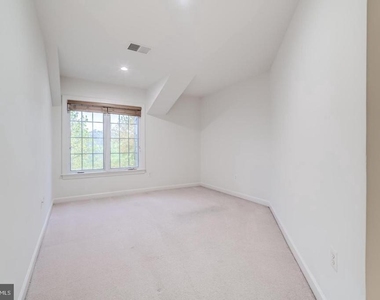 24909 Pinebrook Road - Photo Thumbnail 18