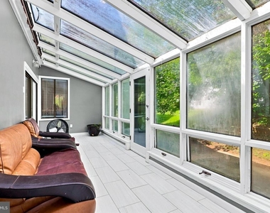 109 Biscayne Court - Photo Thumbnail 10