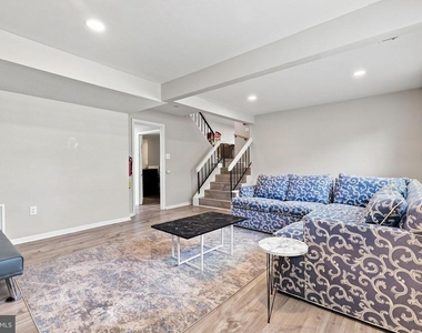 109 Biscayne Court - Photo Thumbnail 25