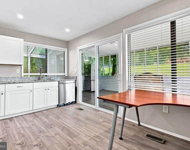 109 Biscayne Court - Photo Thumbnail 49