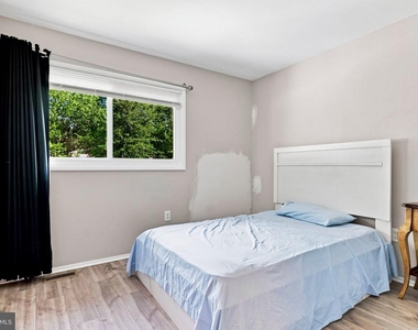 109 Biscayne Court - Photo Thumbnail 23
