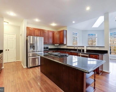 43258 Meadowood Court - Photo Thumbnail 10
