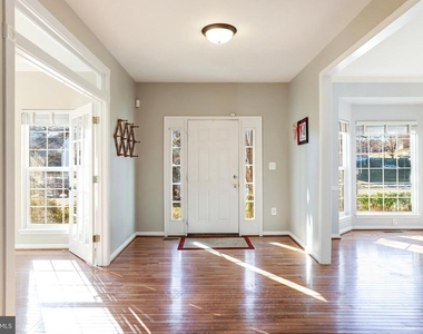 43258 Meadowood Court - Photo Thumbnail 4