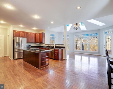 43258 Meadowood Court - Photo Thumbnail 6