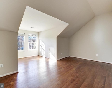 43258 Meadowood Court - Photo Thumbnail 31
