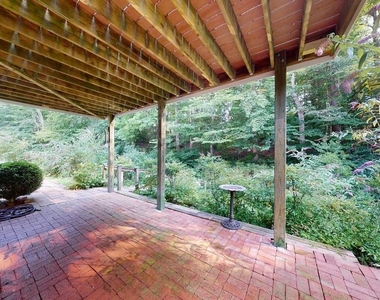 7628 Chancellor Way - Photo Thumbnail 28