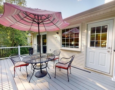 7628 Chancellor Way - Photo Thumbnail 26