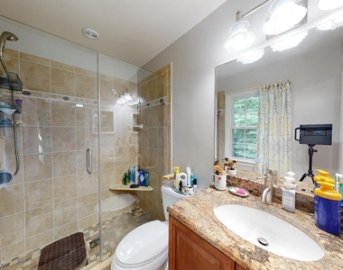 7628 Chancellor Way - Photo Thumbnail 13