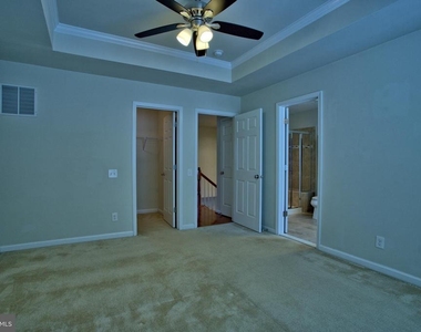 9612 Stockwell Lane - Photo Thumbnail 15