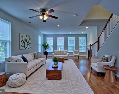 9612 Stockwell Lane - Photo Thumbnail 25