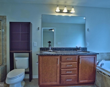9612 Stockwell Lane - Photo Thumbnail 16