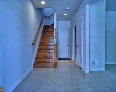 9612 Stockwell Lane - Photo Thumbnail 23