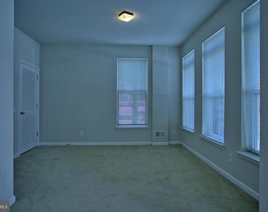 9612 Stockwell Lane - Photo Thumbnail 24