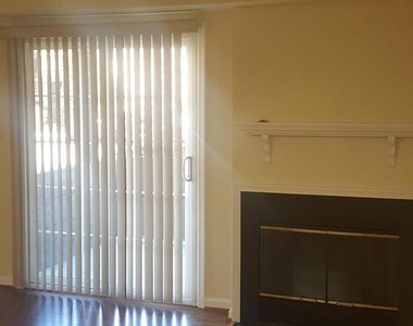 6921 Victoria Drive - Photo Thumbnail 5