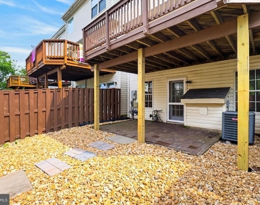 14637 Stream Pond Drive - Photo Thumbnail 48