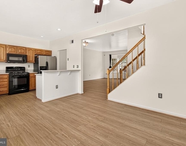 14637 Stream Pond Drive - Photo Thumbnail 21