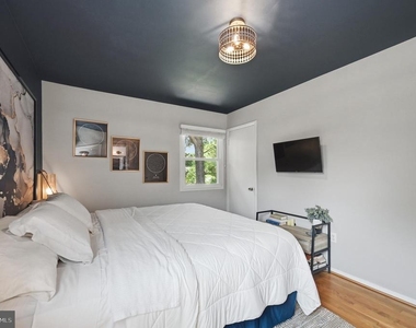 6426 Carriage Drive - Photo Thumbnail 30