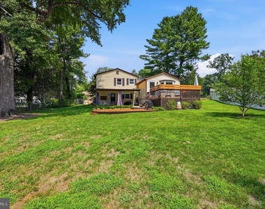 6426 Carriage Drive - Photo Thumbnail 44