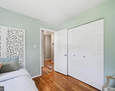 6426 Carriage Drive - Photo Thumbnail 26