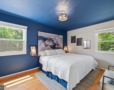 6426 Carriage Drive - Photo Thumbnail 29