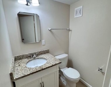 3001 Gatepost Lane - Photo Thumbnail 9