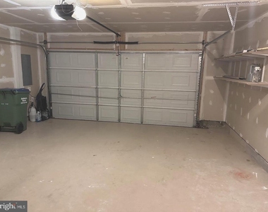 1310 Saunders Drive - Photo Thumbnail 29