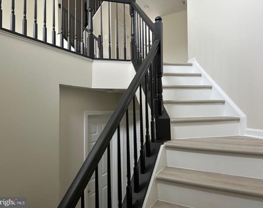 1310 Saunders Drive - Photo Thumbnail 1