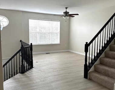 1310 Saunders Drive - Photo Thumbnail 21