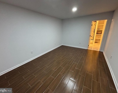 1118 Virginia Avenue - Photo Thumbnail 6