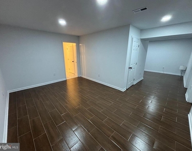 1118 Virginia Avenue - Photo Thumbnail 7