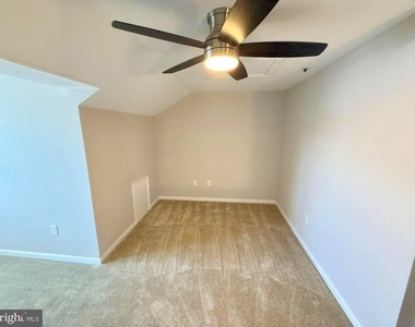 1166 N Vernon Street - Photo Thumbnail 26
