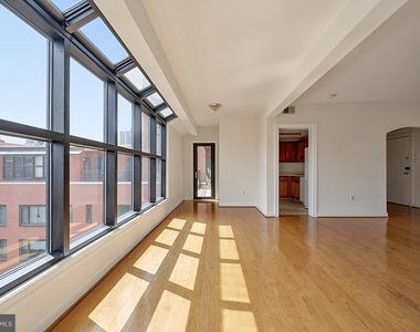 1021 Arlington Boulevard - Photo Thumbnail 13