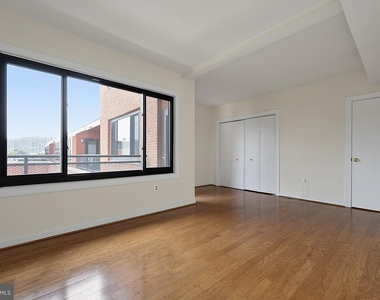 1021 Arlington Boulevard - Photo Thumbnail 21
