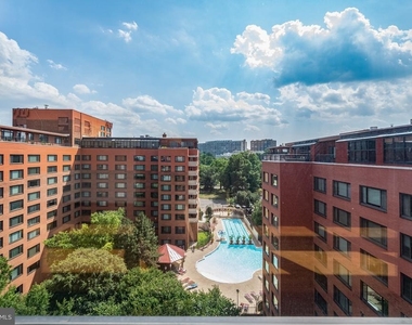 1021 Arlington Boulevard - Photo Thumbnail 38