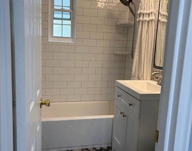 206 N George Mason Drive - Photo Thumbnail 26