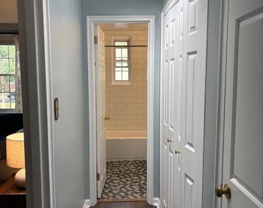 206 N George Mason Drive - Photo Thumbnail 20