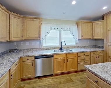 751 Natalie Lane - Photo Thumbnail 3