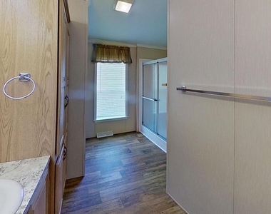 751 Natalie Lane - Photo Thumbnail 4