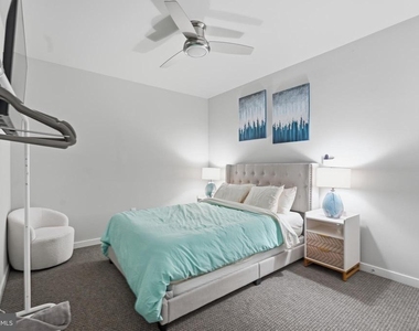 1608 Ridge Avenue - Photo Thumbnail 11