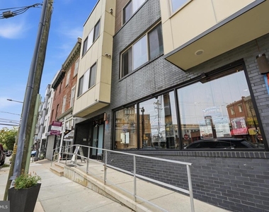 1608 Ridge Avenue - Photo Thumbnail 3