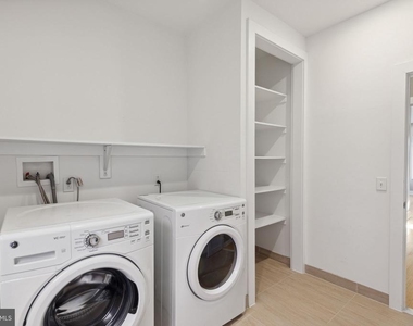 1130 N Front Street - Photo Thumbnail 33
