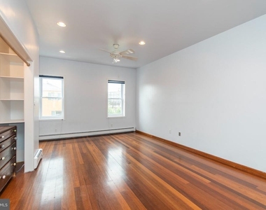 108 Richmond Street - Photo Thumbnail 10